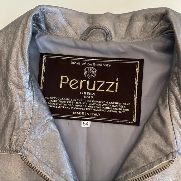 Peruzzi | Luxurious Italian Silver Leather Jacket | Size XL (14-16) - Picture 8 of 16